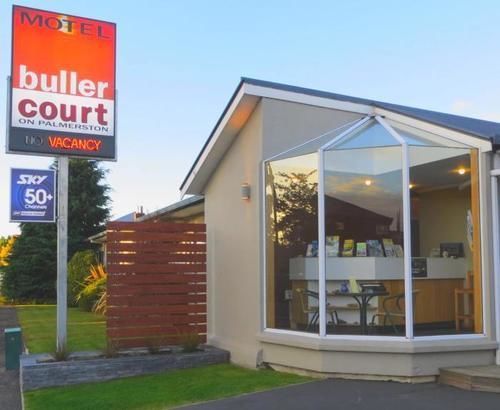 Buller Court On Palmerston Уестпорт Екстериор снимка